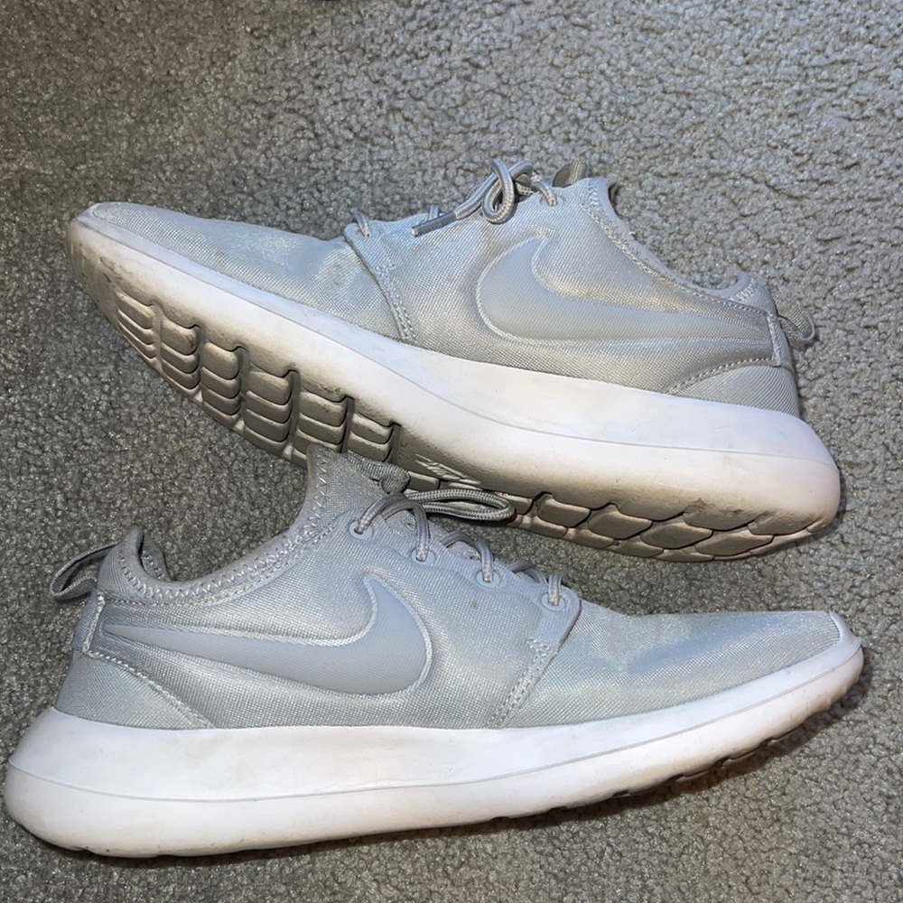 Silver Nike Roshes